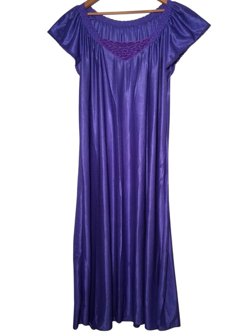 Vintage 1970s Smart Fit Plus Size 26 W Nightgown Purple Nylon Lace Flutter USA